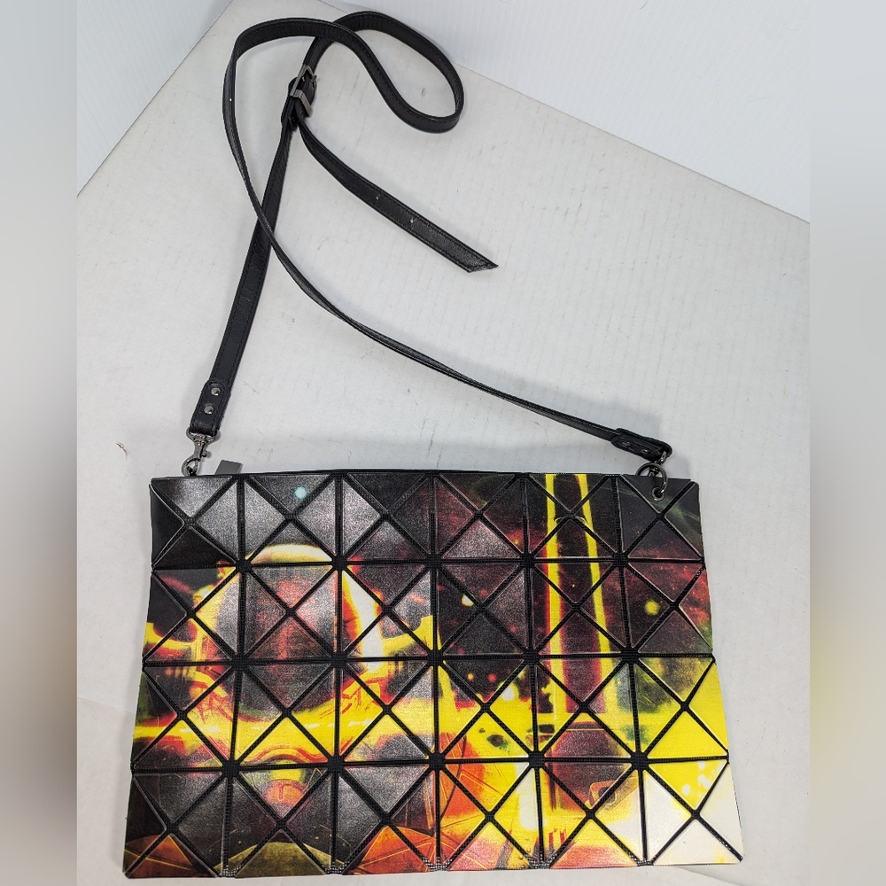 Issey miyake BAO BAO clutch/crossbody lucent pro shogun bag  Limited edition!!